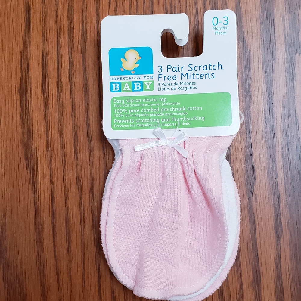 3 Pair Scratch Free Mittens 0-3 Month New